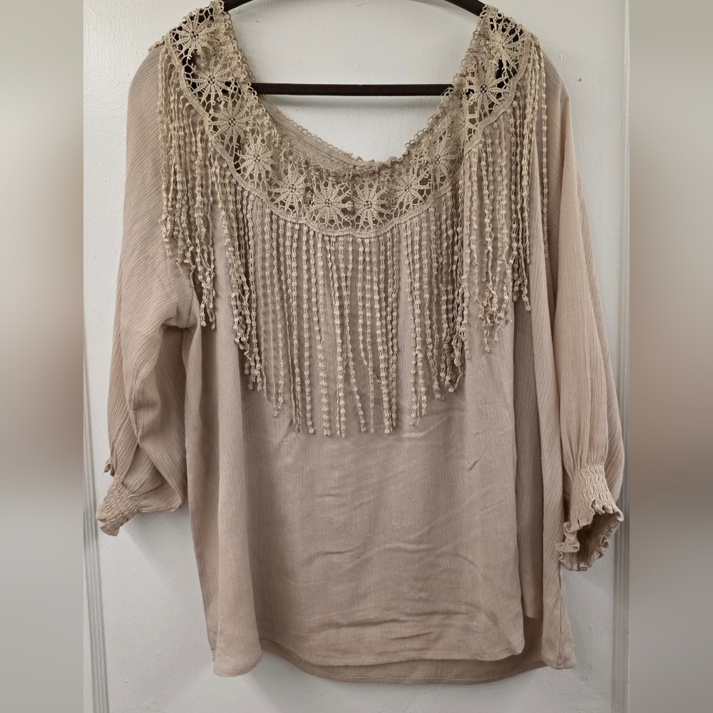 Kye Mi Boho Peasant Blouse with Crochet Fringe – Size Large (Beige/Tan) EUC